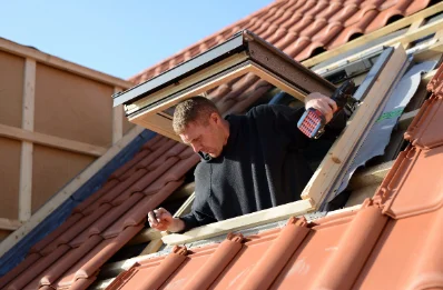 Pose de fenêtres de toit Velux à Dampleux